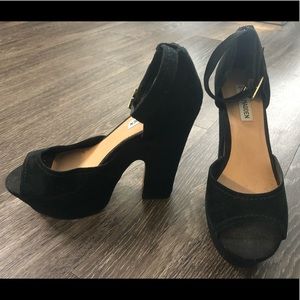 Steve Madden platform sandals